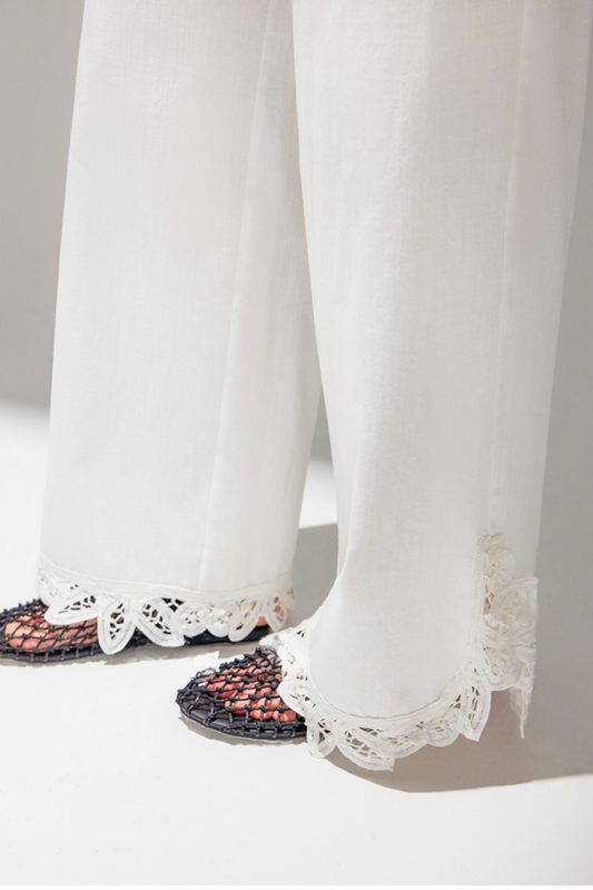 ホワイトレースカットワークストレートパンツ B4740