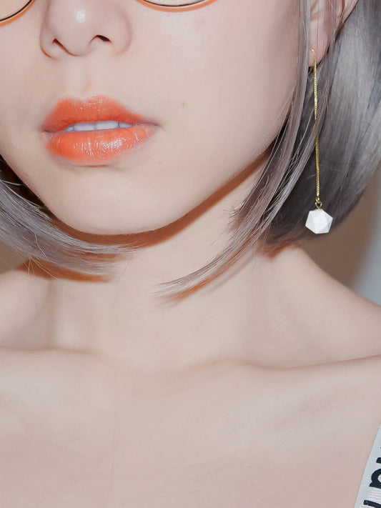 【即納・日本国内限定】ラティスボールロングチェーンピアス B1031