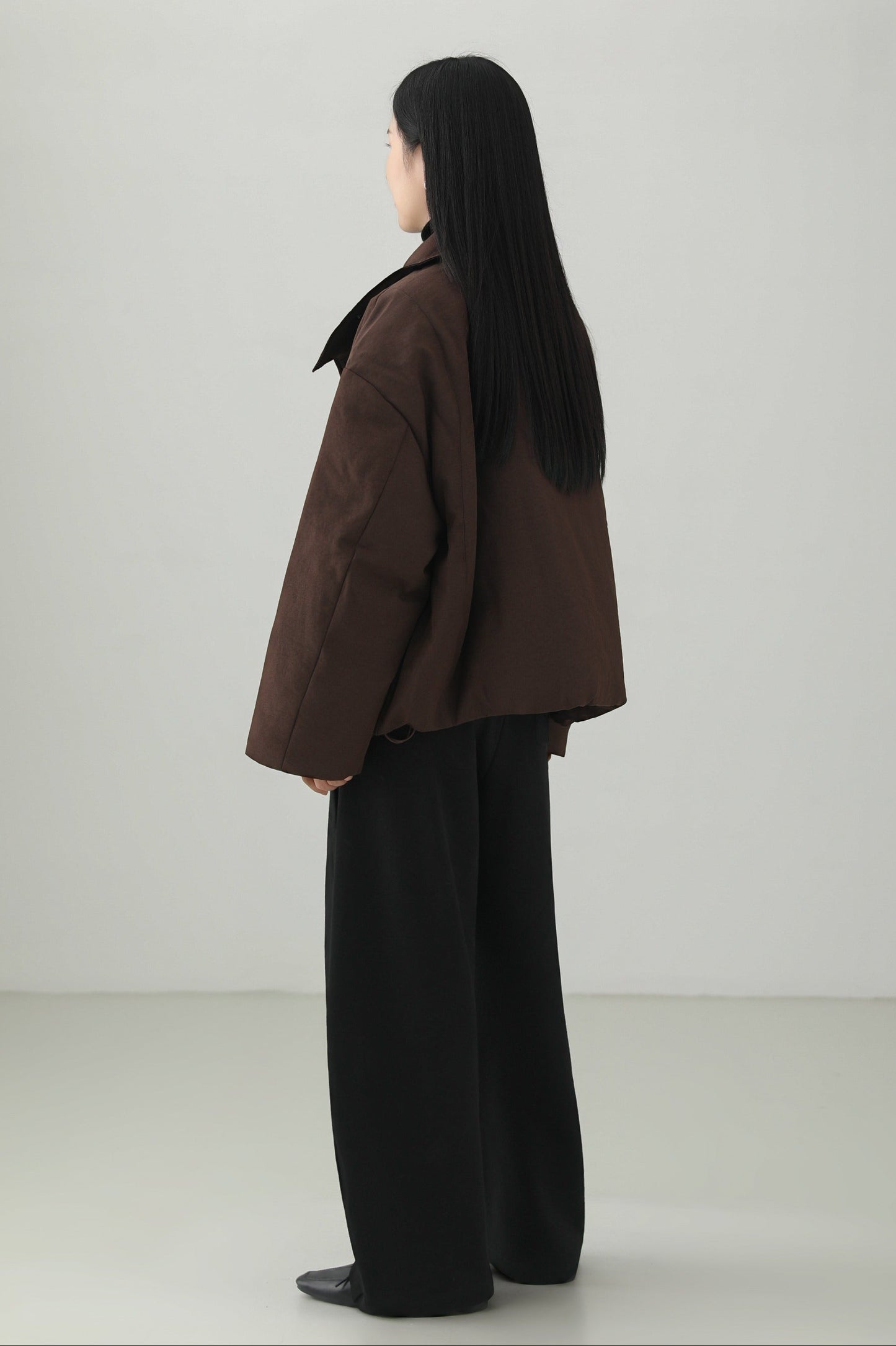 ミニマリストスタンドカラーダウンジャケット B4533