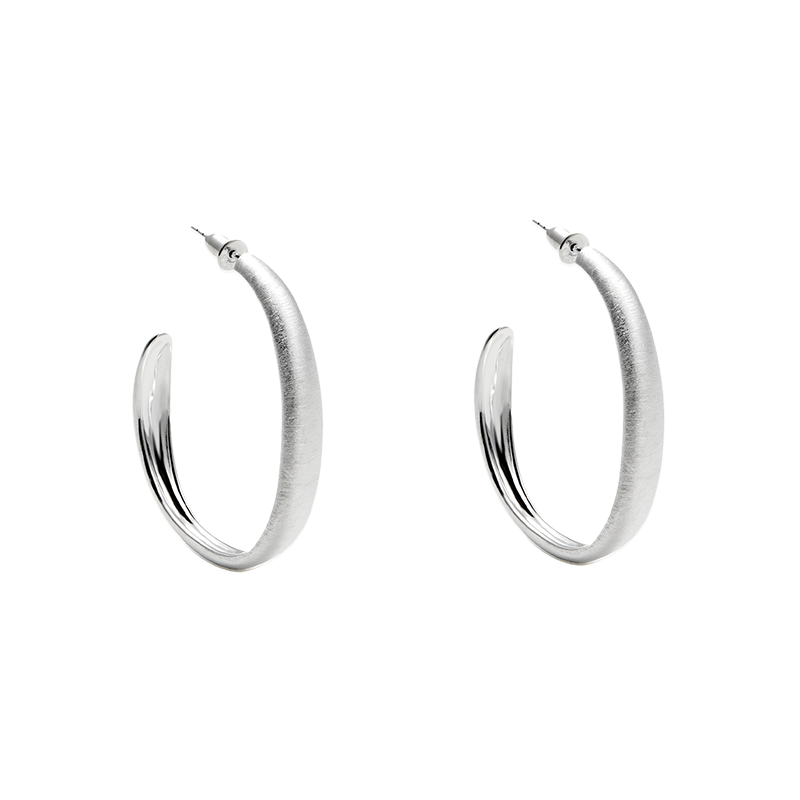 S925プレーンフープラージブラッシュドピアス B4338