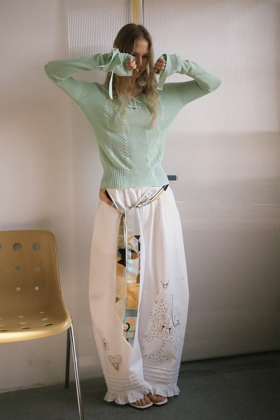 アップルグリーンケーブルニットセーター B4601