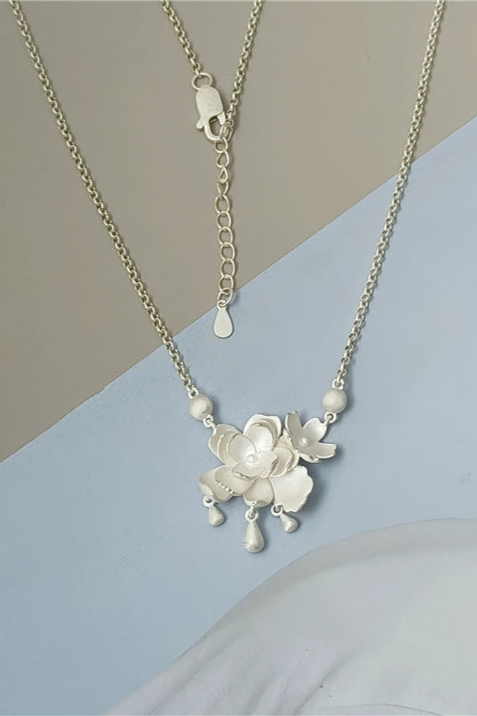 バーントホワイトガーデニアネックレス B3998