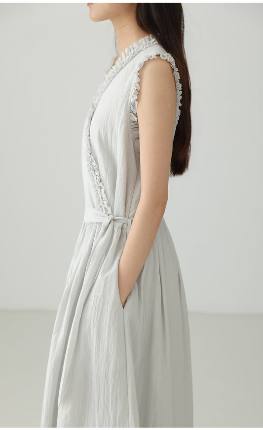 ナチュラルシワVネックノースリーブワンピース B4755