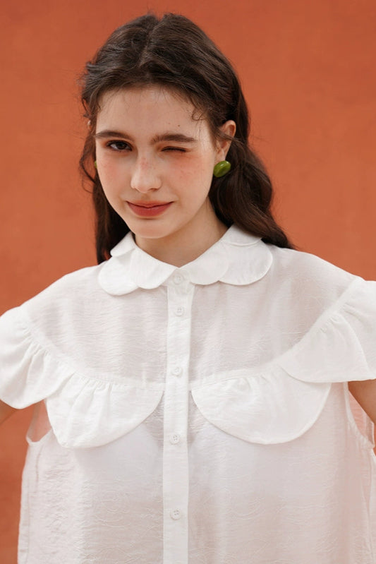 White petal collar blouse B3927