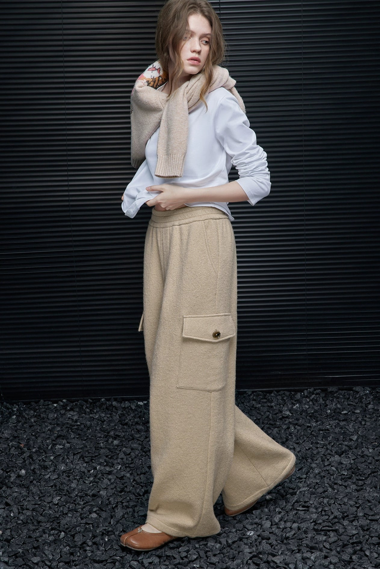 100%ウールアメリカンレトロワイドパンツ B4546