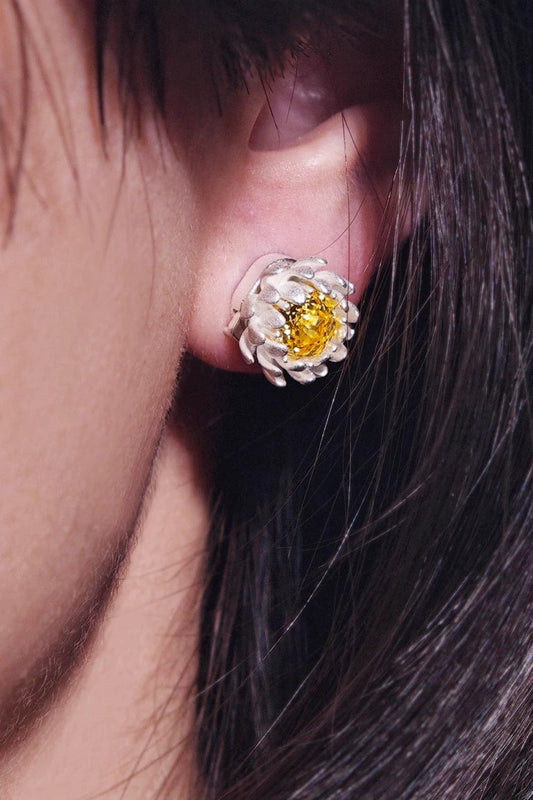 デイジースパークリングジルコニアアシメトリーカラーピアス B4465