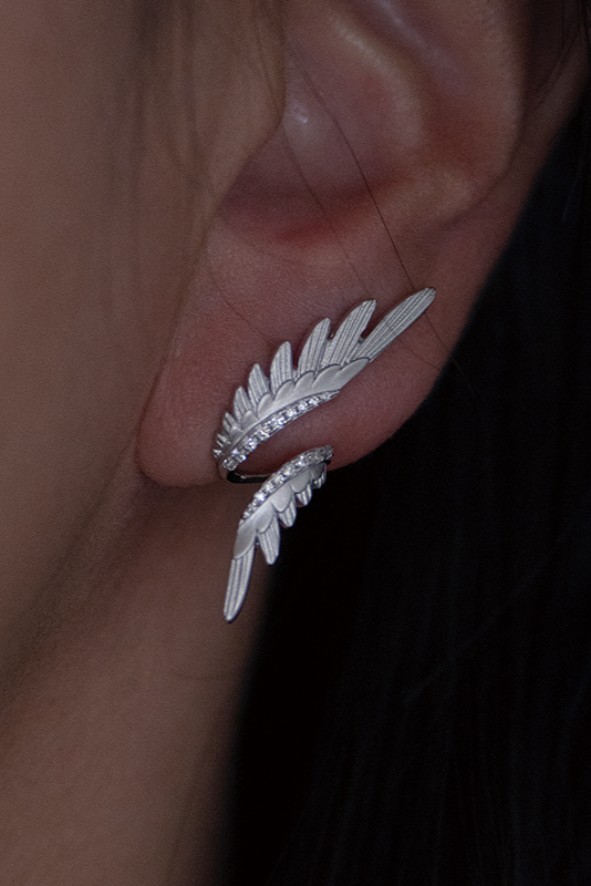 S925 Feminine Wing Earrings B4173