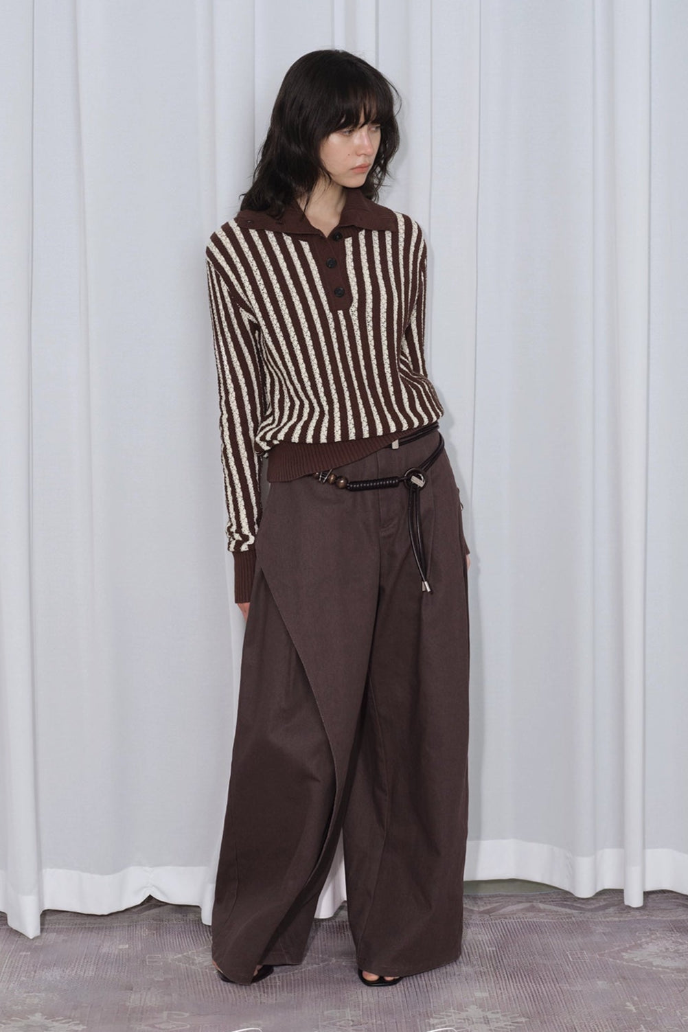Asymmetrical three-dimensional pleated wide pants B4316