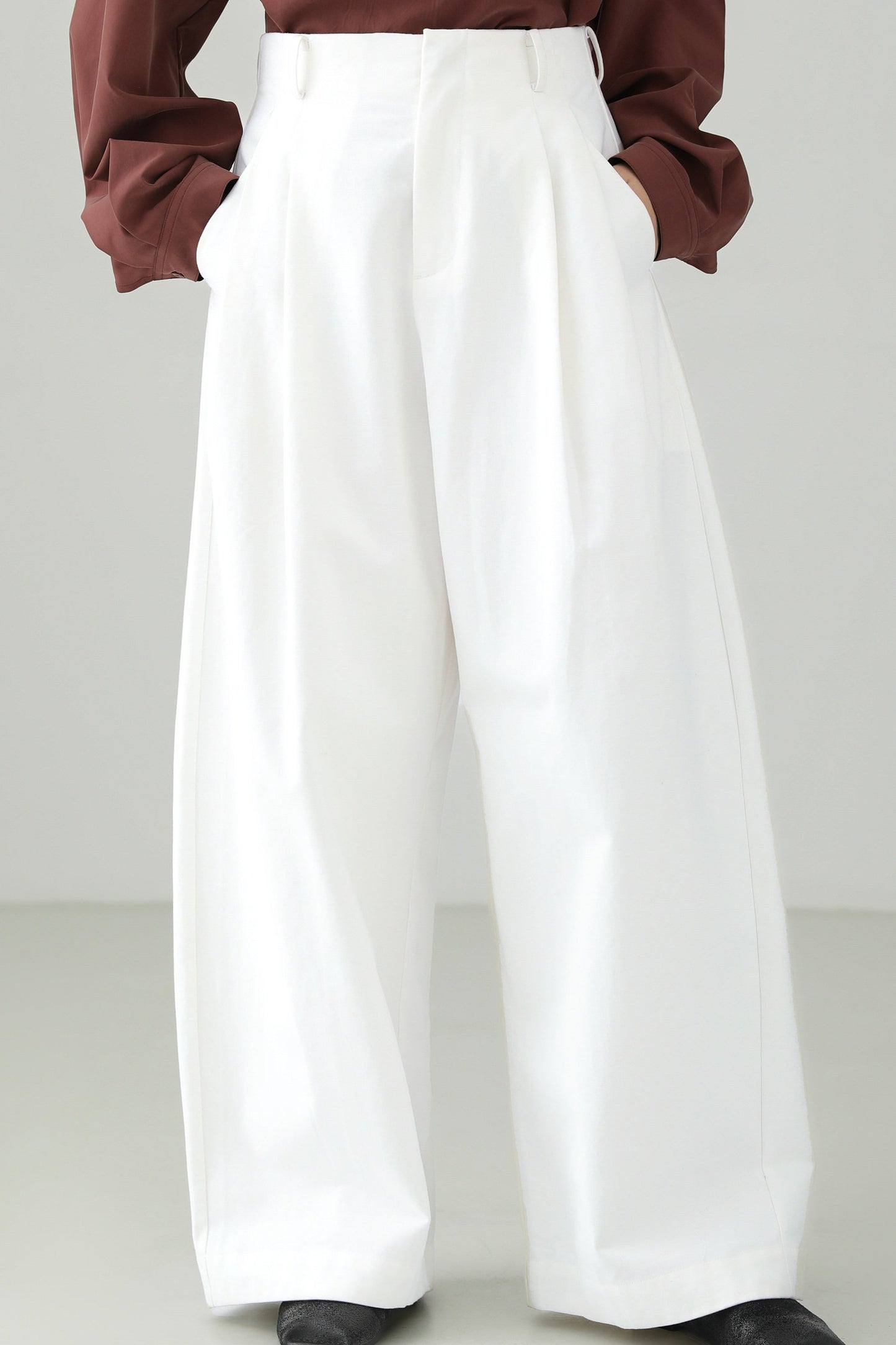 White Straight Wide Versatile Pants B4655