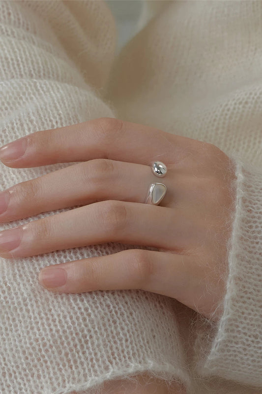 S925マザーオブパールムーンライトオープンリング B4560