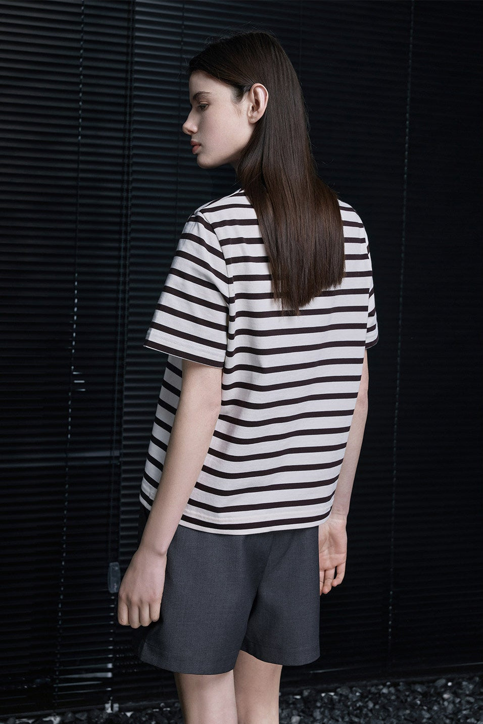 ブラック&ホワイトストライプ半袖Tシャツ B4734