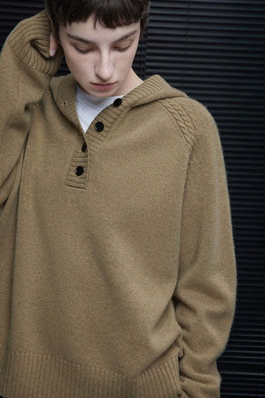 100%ウールカーキフーテッドセーター B4545