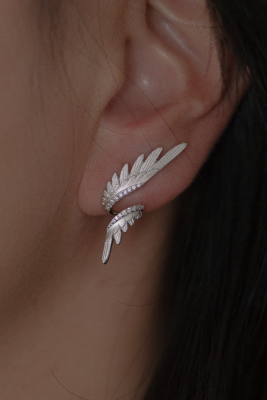 S925 Feminine Wing Earrings B4173