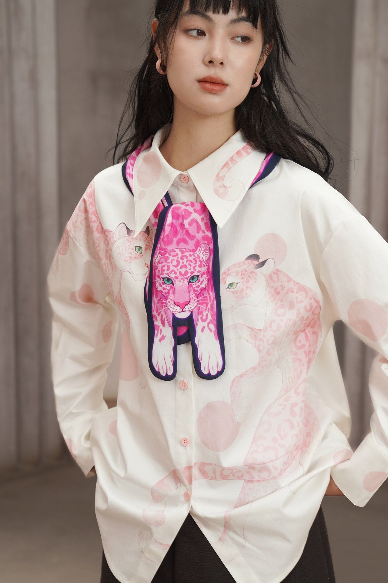 Hand-painted Pink Panther print shirt B4566
