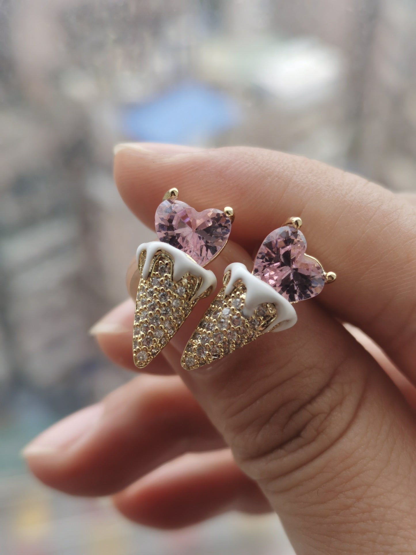 クリスタルラブアイスクリームピアス B1717