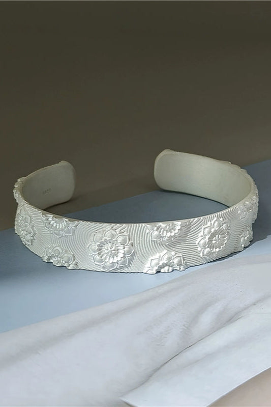 S925 Embossed Lotus Flower Bracelet B4000