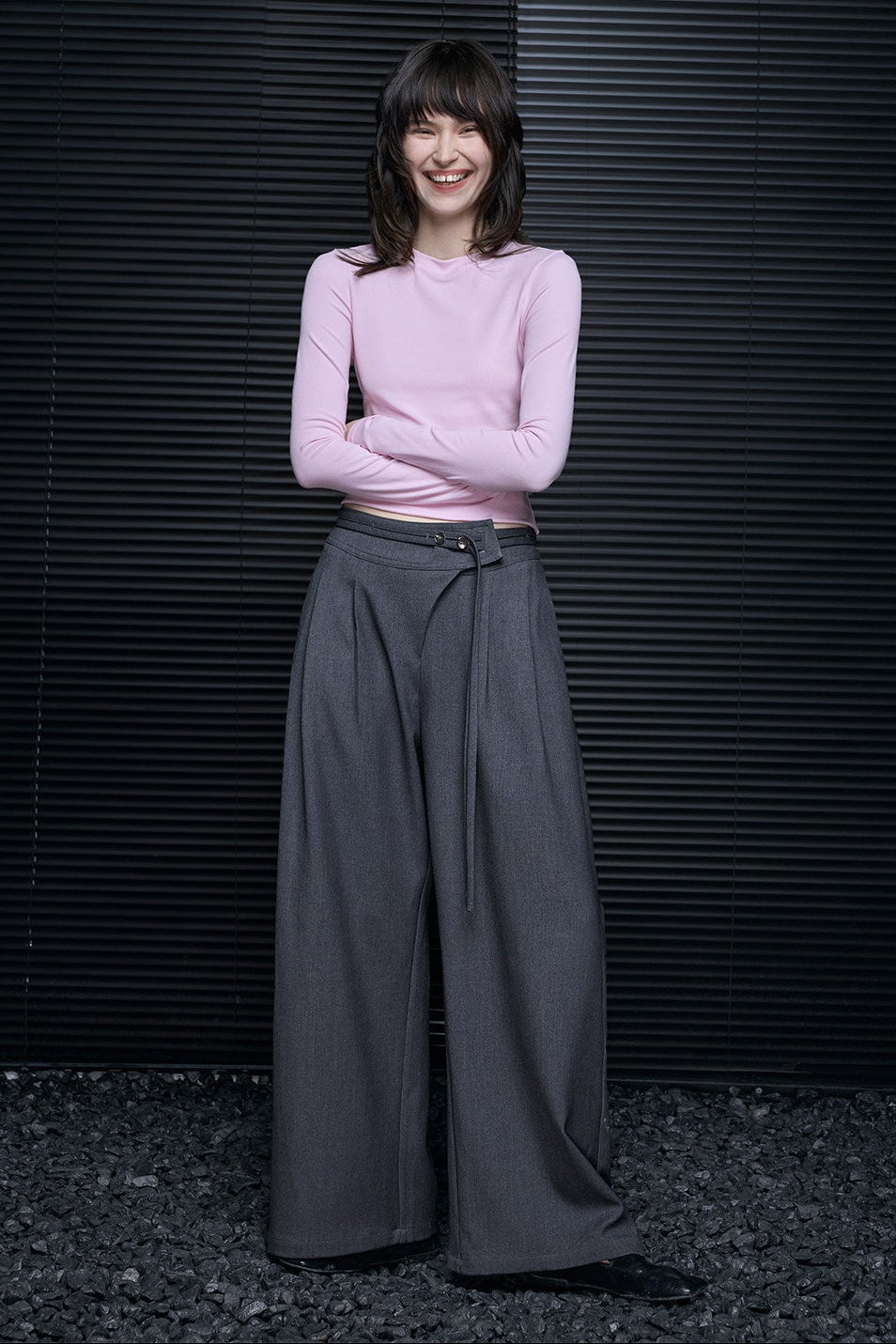 グレーイレギュラーウエストストレートワイドパンツ B4626