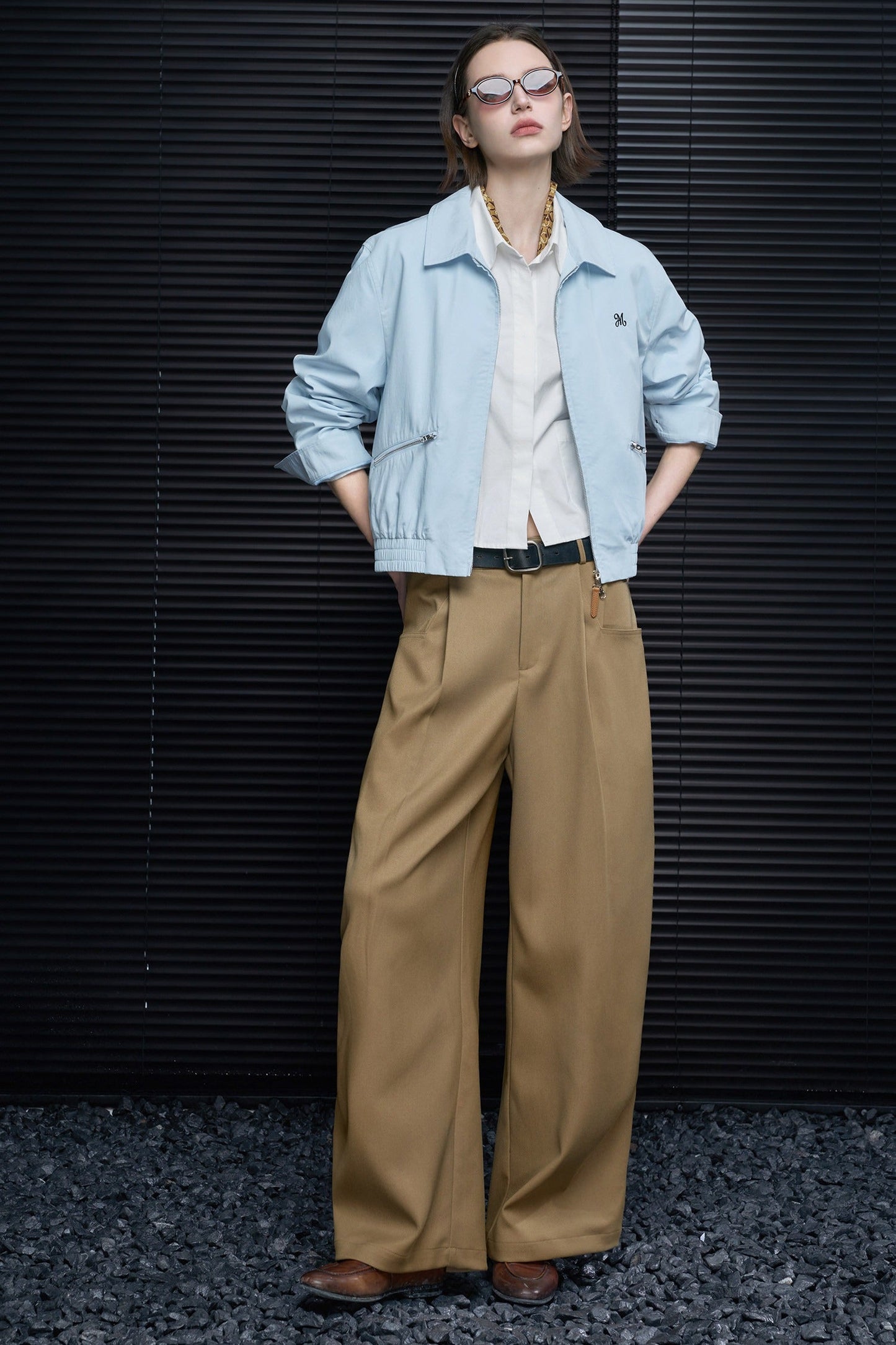 ハイウエストカーブシルエットパンツ B4678