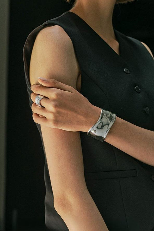 時尚光面寬手環 B3255