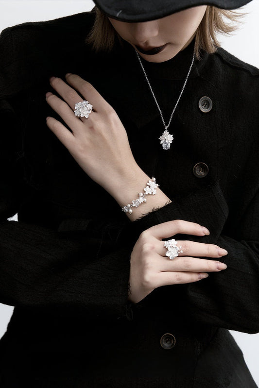 夜桜クールジルコンネックレス B3818