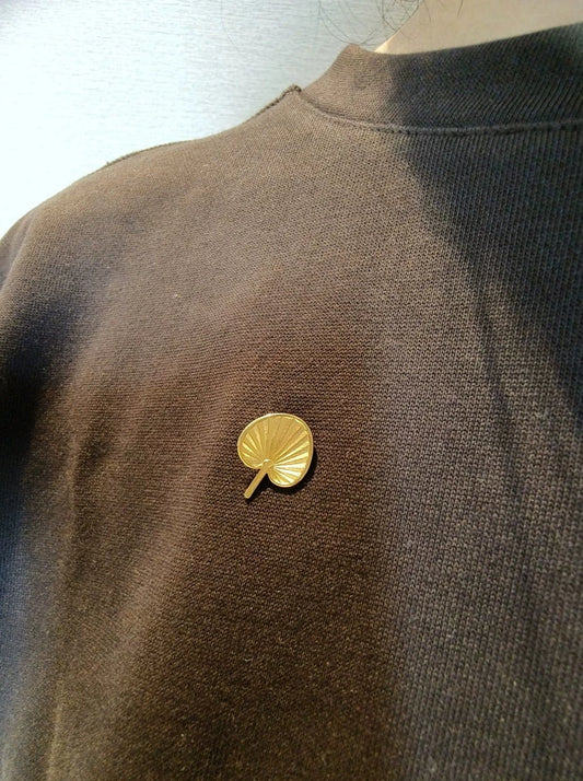 S925ガマファンブローチ B2485