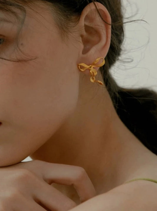 S925ラブシルクリボンピアス B2487