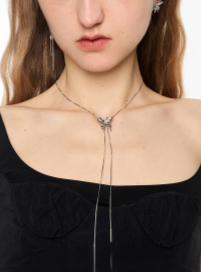 [Immediate delivery/Limited to Japan] Butterfly pull necklace B1528