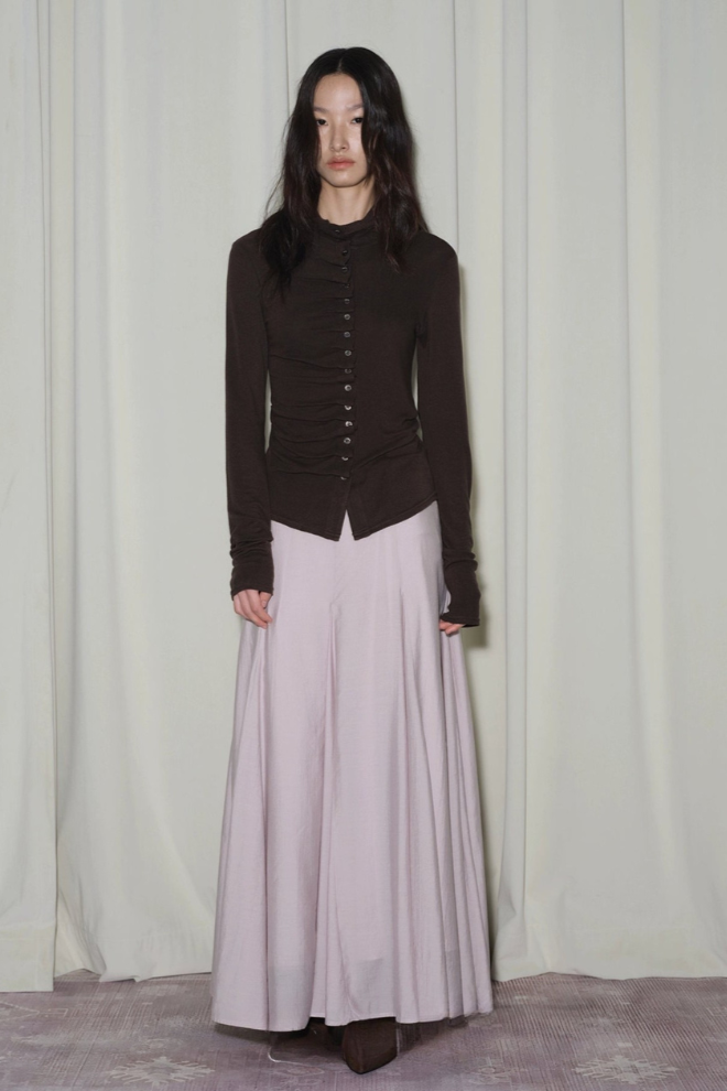 テンセルウールスタックプリーツトップス　B4317