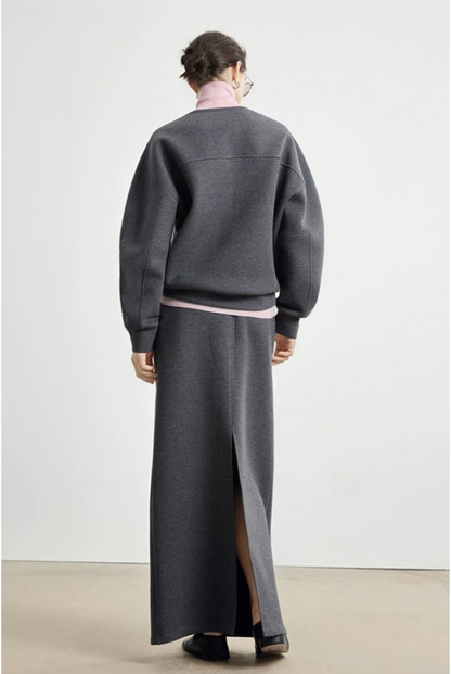 Loose V-neck sweatshirt, pants, and skirt B4330