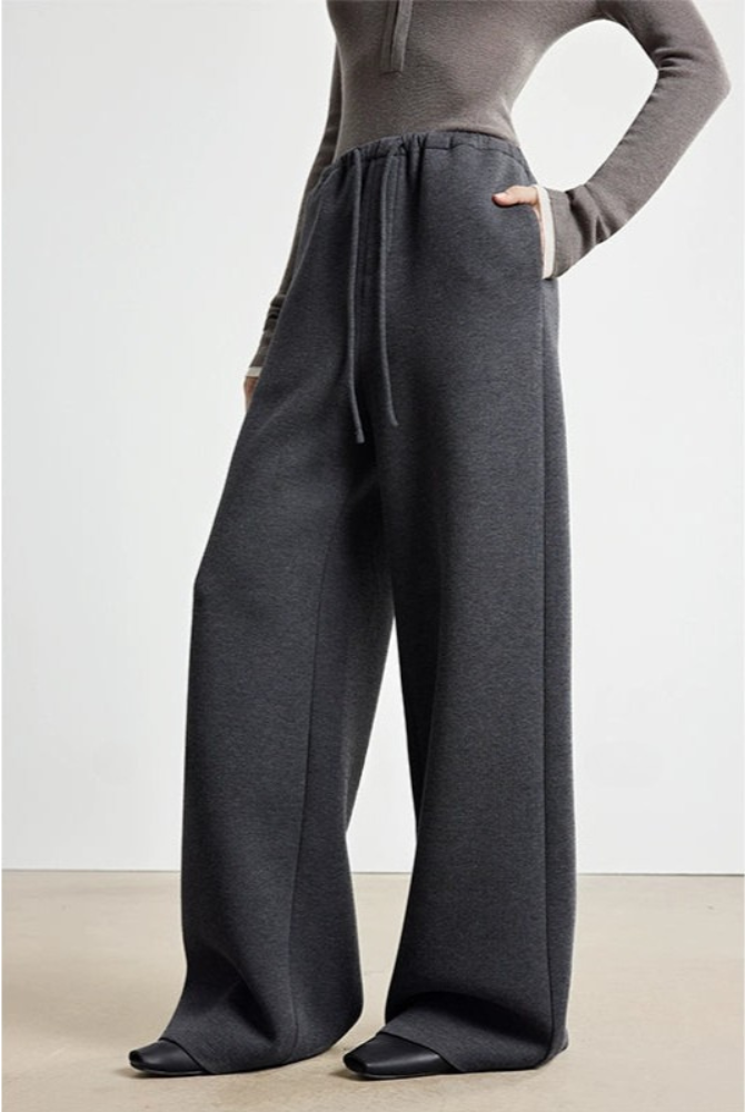 Loose V-neck sweatshirt, pants, and skirt B4330