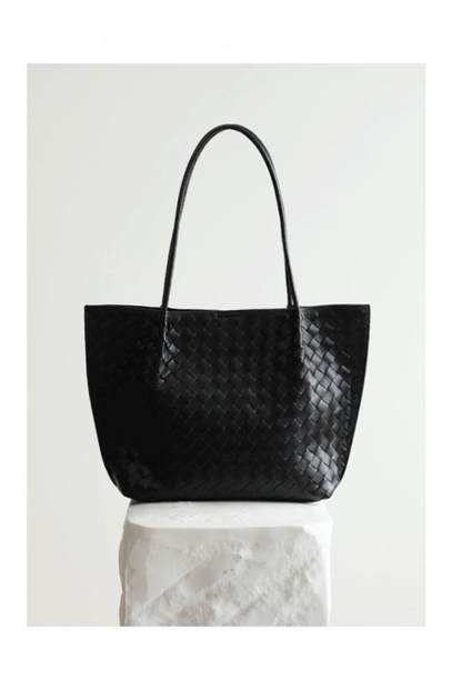 レザーショルダートートバッグ　B4415