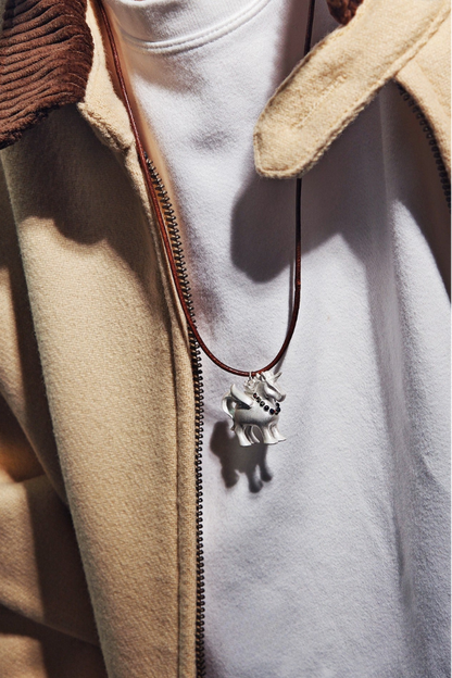 Unicorn pendant necklace B4473