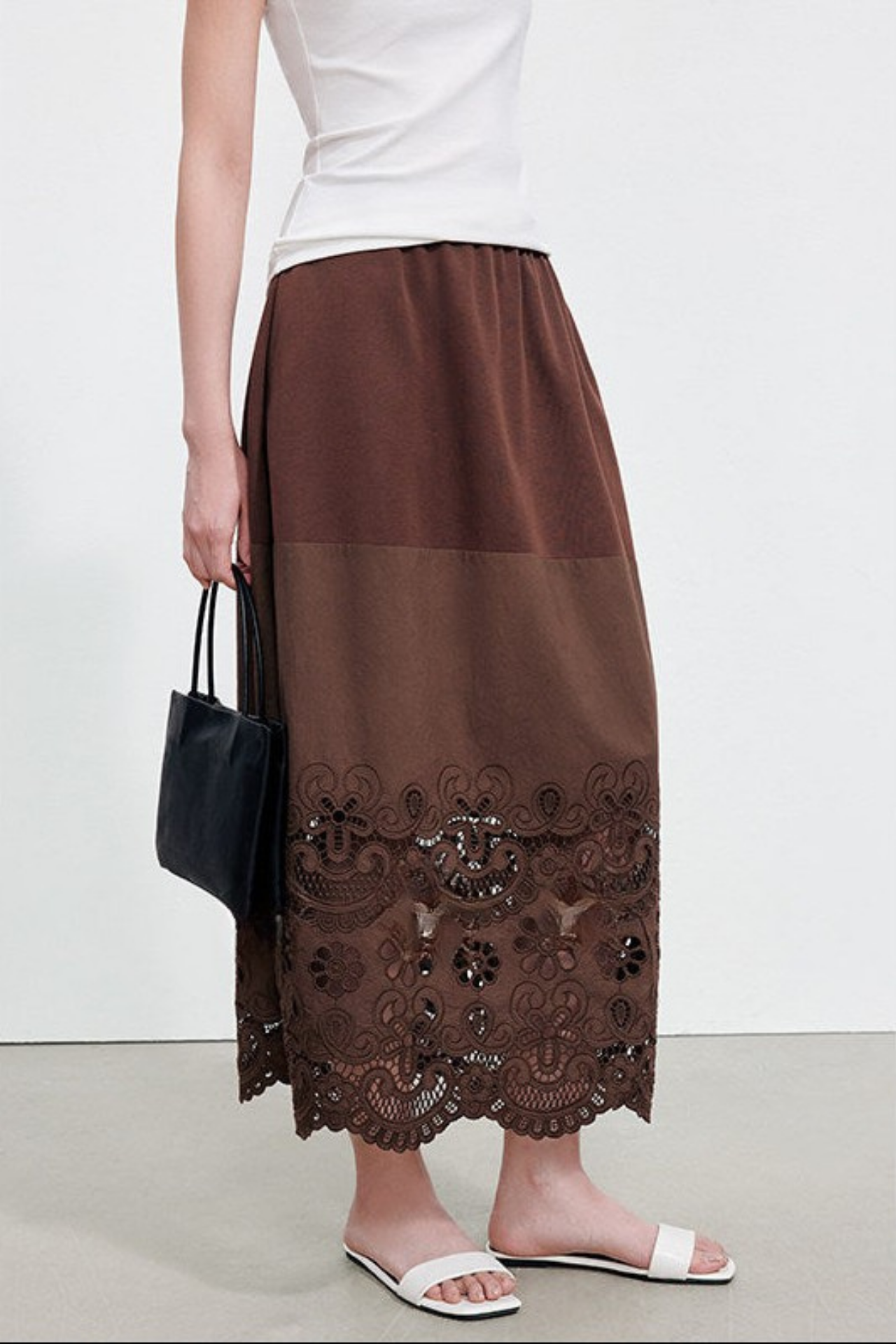 Baroque Embroidered Shuttle Patchwork Skirt B4897