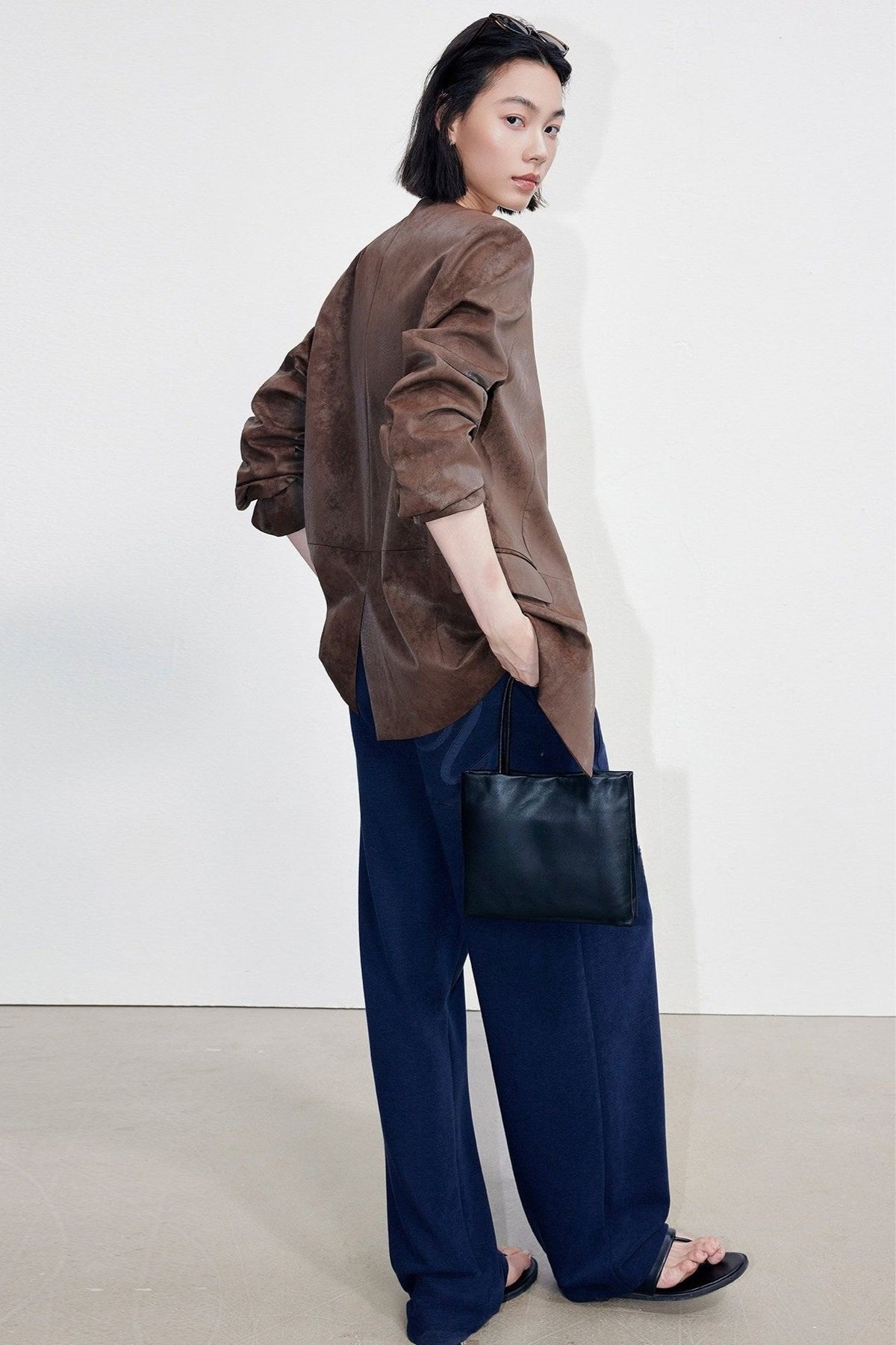 Suede-look long tailored jacket B4997