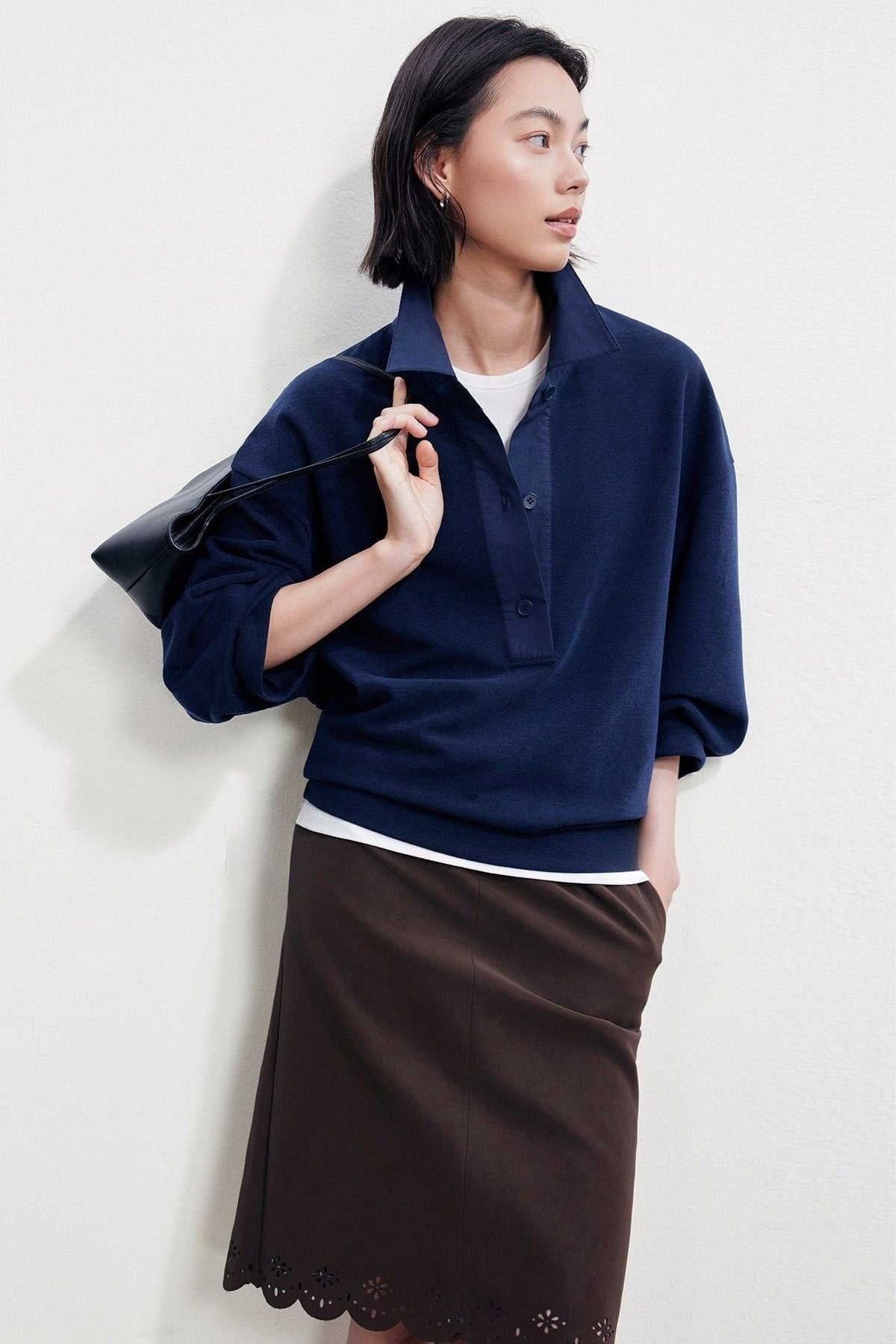 Polo Collar Oversized Sweatshirt & Textured Banana Pants B4998