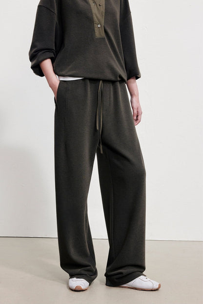 Polo Collar Oversized Sweatshirt & Textured Banana Pants B4998