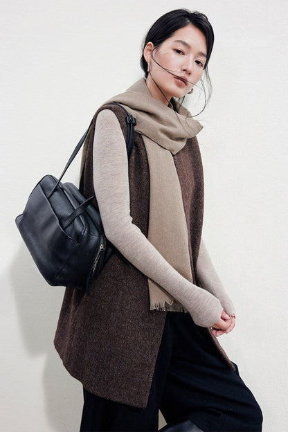 Wool-Blend Fleece-Style Minimalist Simple Vest B5051