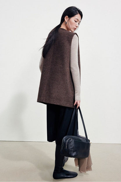 Wool-Blend Fleece-Style Minimalist Simple Vest B5051