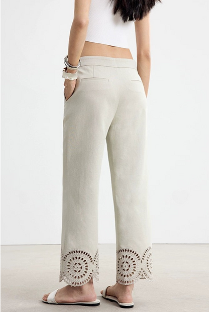 下擺鏤空刺繡直筒七分褲 B4142