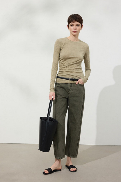 ストレッチデニムストレートクロップドパンツ　B4744