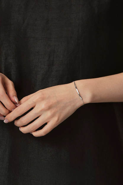 S925ミニマルスマイルブレスレット　B4273