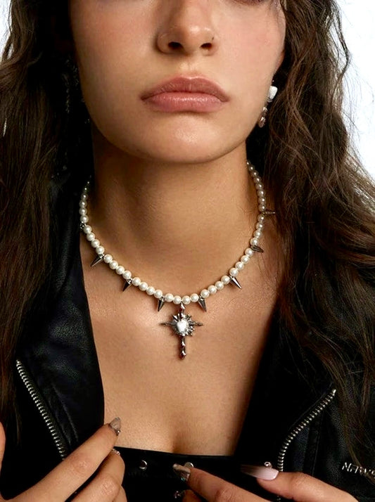 Rivet pearl spike necklace B2303