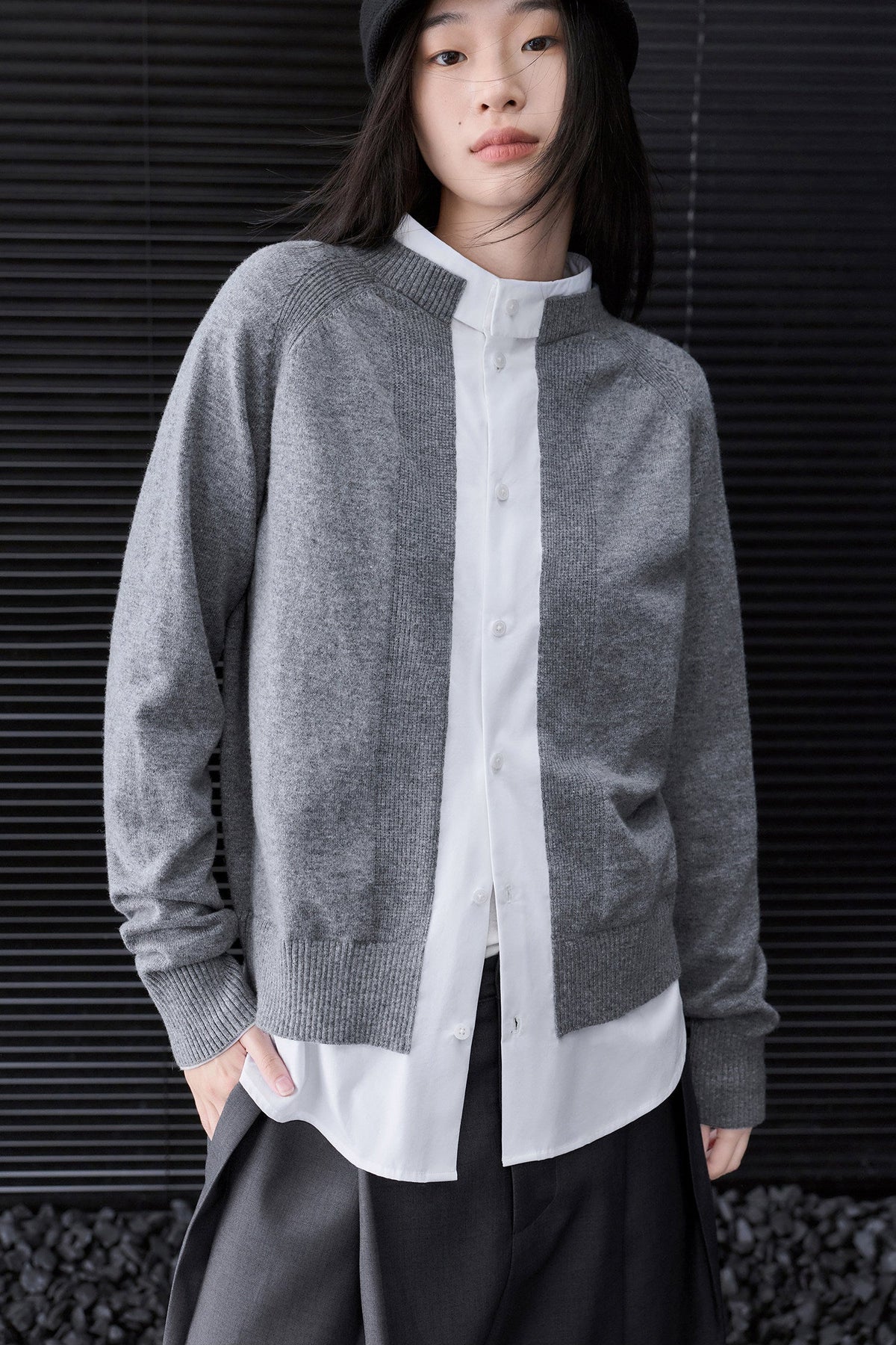 Gray Front/Back 2-Way Shirt-Layered Style Wool-Blend Knit B5025