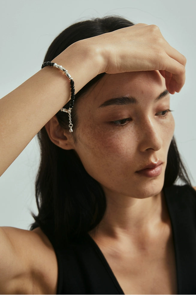 S925ミニブラックオニキスミニマリストブレスレット　B4375