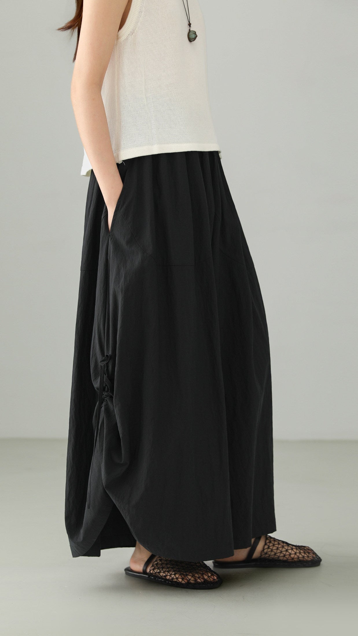 Black Art Silhouette Wide Skirt Pants B4761