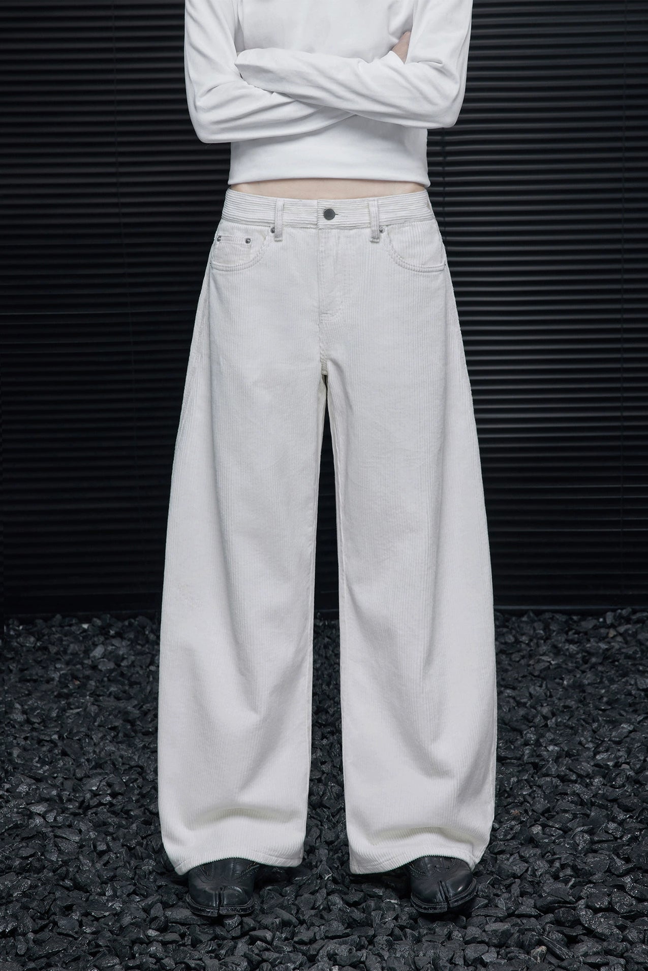 白色燈芯絨闊腿褲 B4548