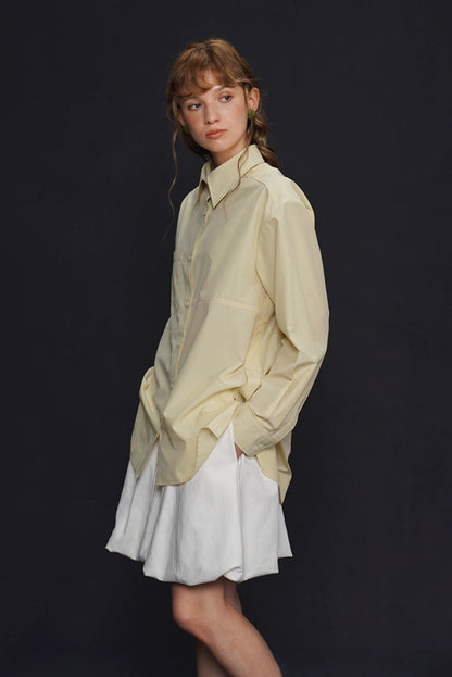 Airy smooth simple loose shirt B4167