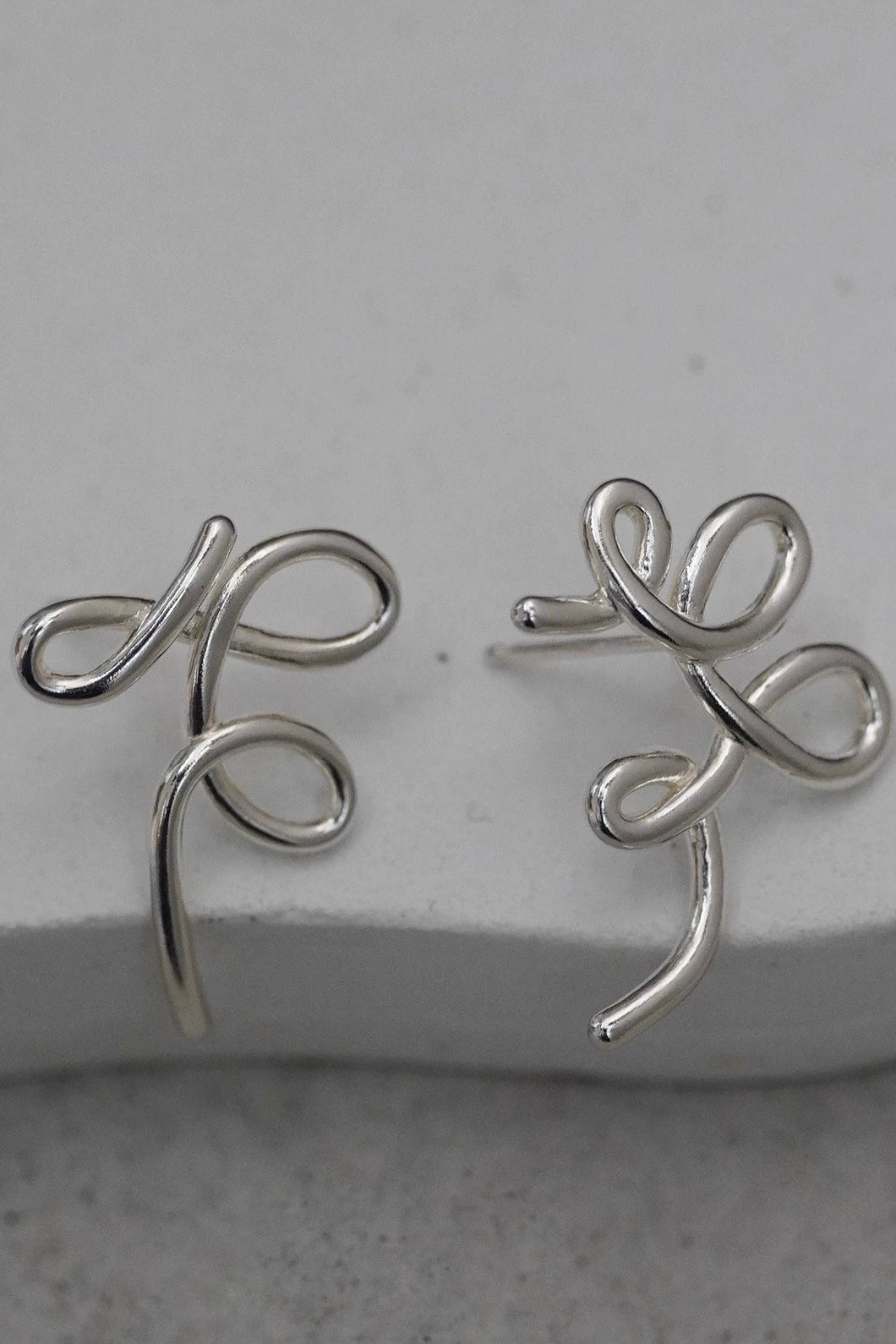 S925 Asymmetrical Chic Silk Twist Stud Earrings B4129