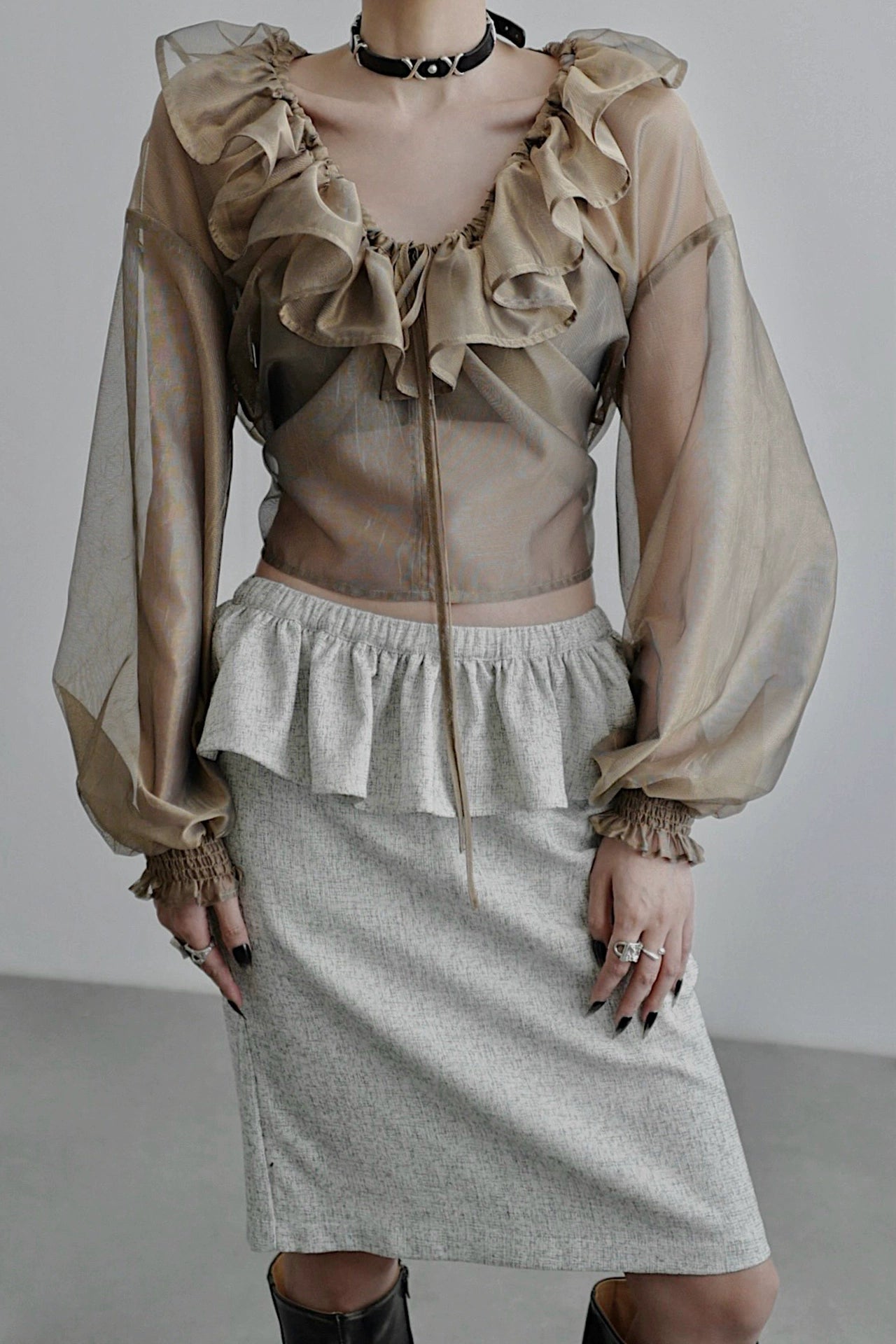 Ropeway Deep V-neck Sheer Shirt B4253