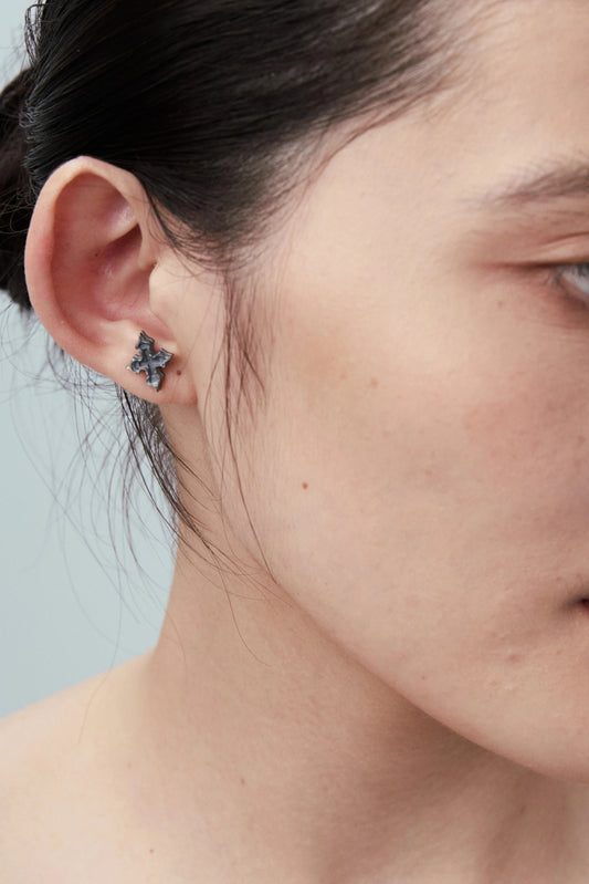 S925 Vintage Cross Pattern Earrings B4537